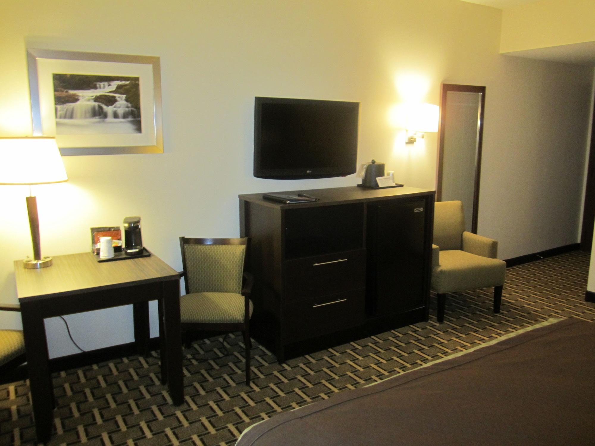 Best Western Plus The Inn & Suites At The Falls Poughkeepsie Exteriör bild