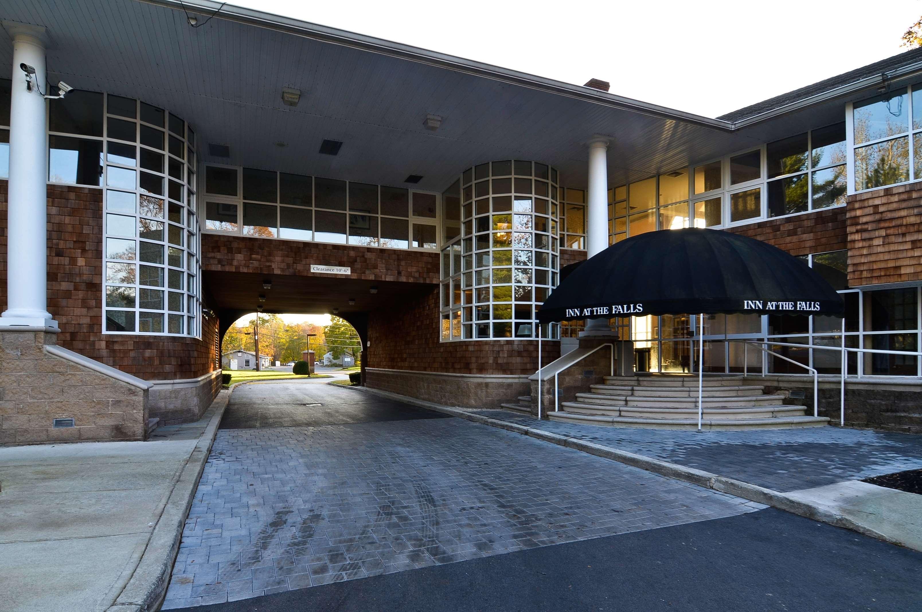 Best Western Plus The Inn & Suites At The Falls Poughkeepsie Exteriör bild