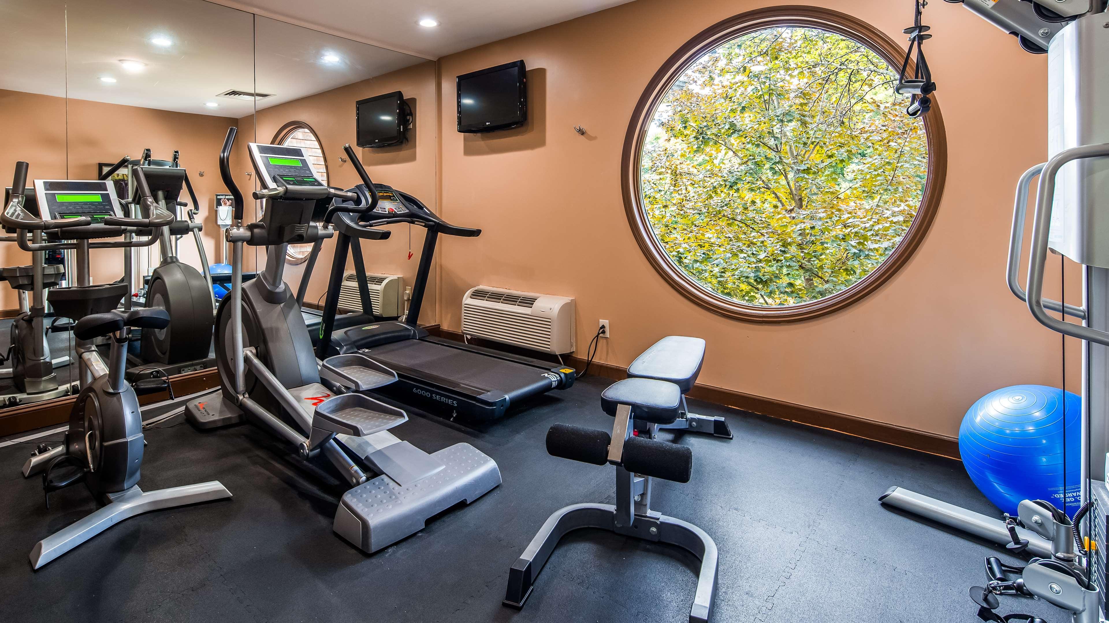 Best Western Plus The Inn & Suites At The Falls Poughkeepsie Exteriör bild