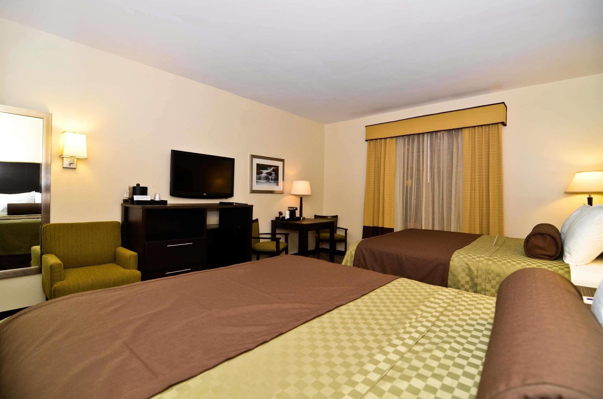 Best Western Plus The Inn & Suites At The Falls Poughkeepsie Exteriör bild