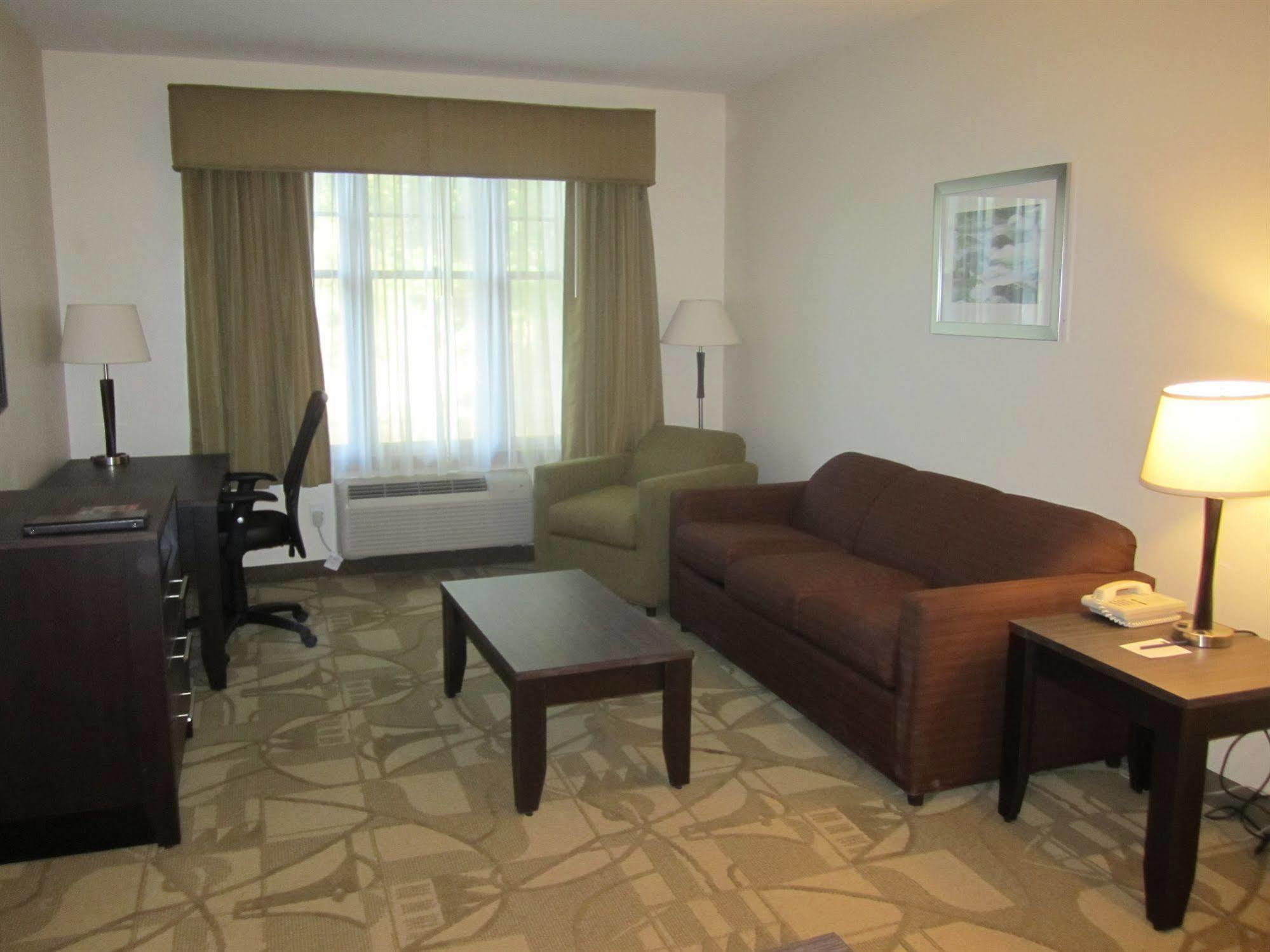 Best Western Plus The Inn & Suites At The Falls Poughkeepsie Exteriör bild