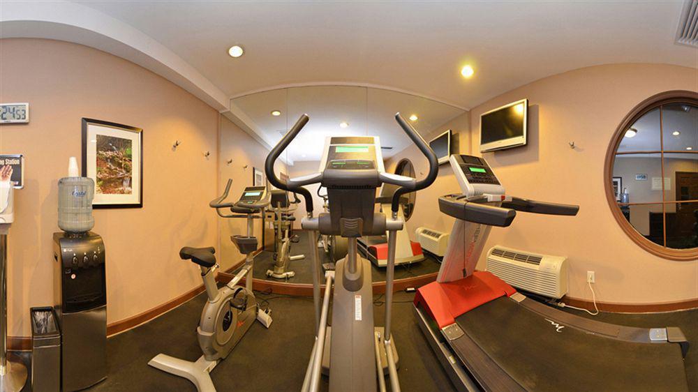 Best Western Plus The Inn & Suites At The Falls Poughkeepsie Exteriör bild